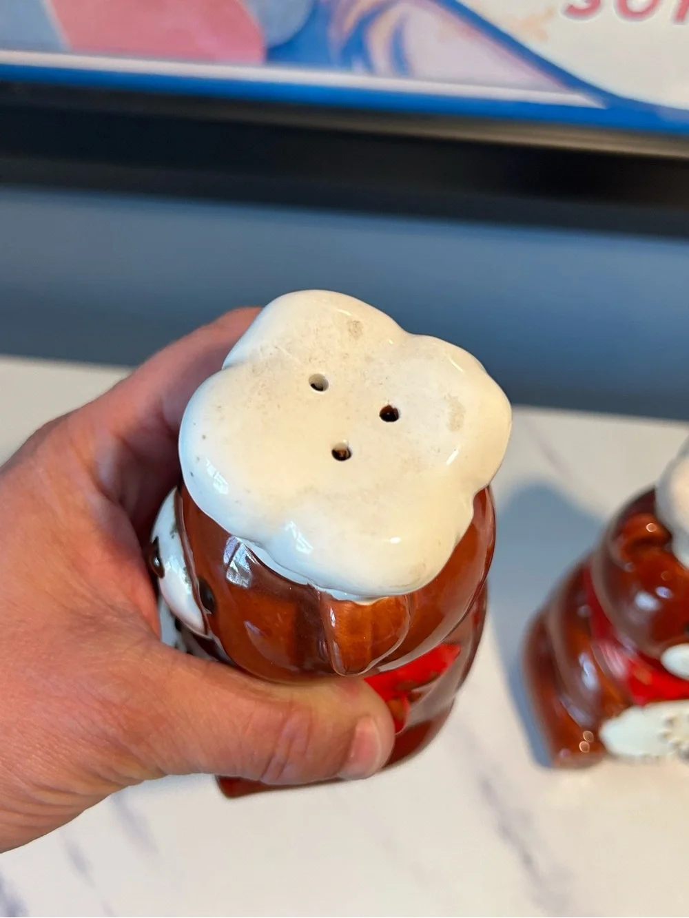 B&D ceramic bears salt and pepper shakers- Japan Marking